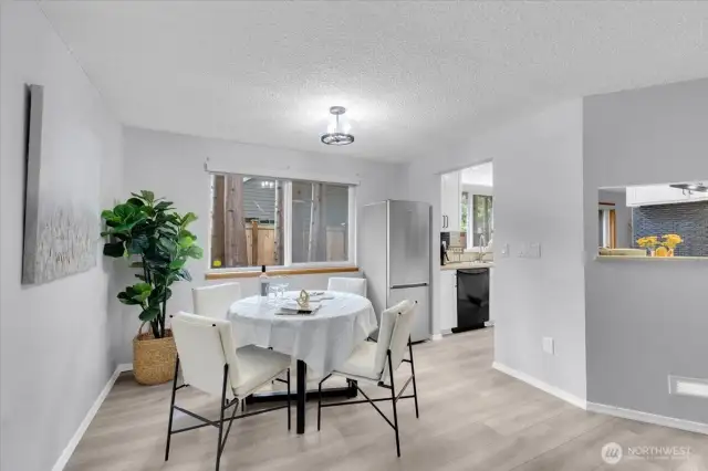 Dining Space/Breakfast Nook