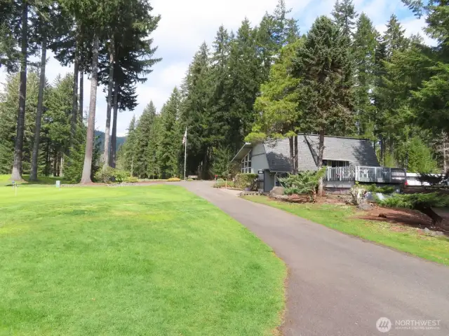 Lake Cushman Golf Clubhouse