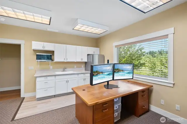 4th Bedroom on upper level