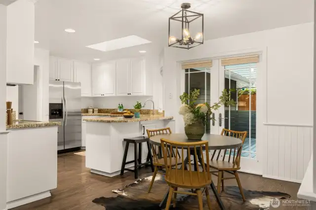 Eat-in Kitchen!