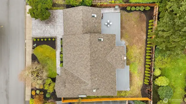 8000 sq ft lot