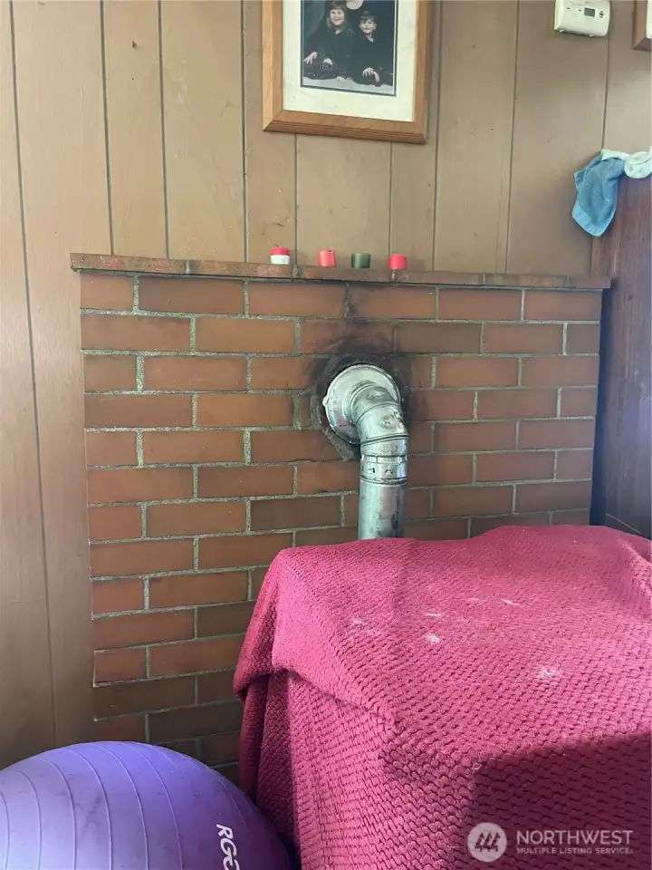 Stove hookup, has been used for pellet stove
