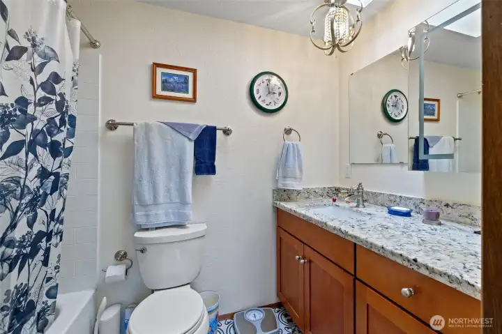 Primary ensuite bath