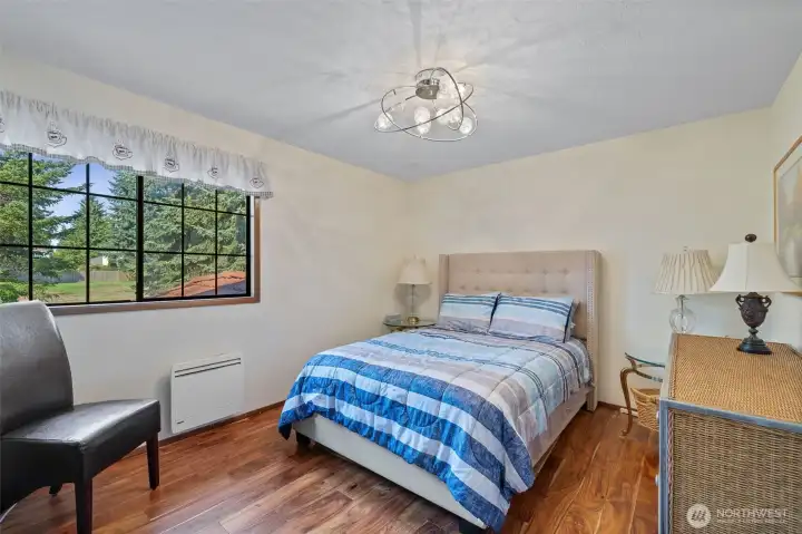 Second bedroom