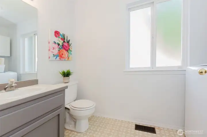 1/2 Bath Downstairs