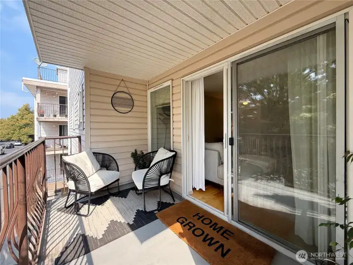 Covered private covered deck