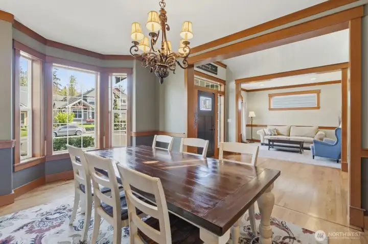 Nice Dining Room with access to the Kitchen.