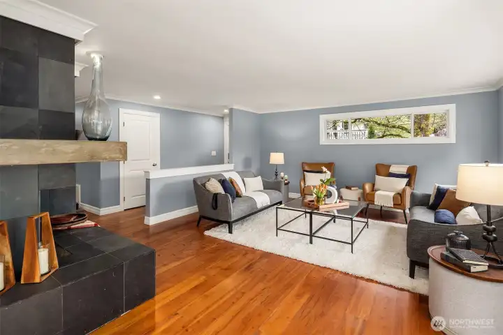 Entry area in corner