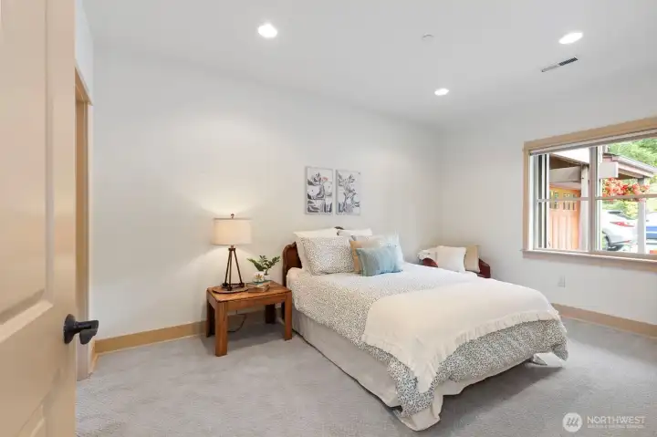 Large guest room with walk-in closet