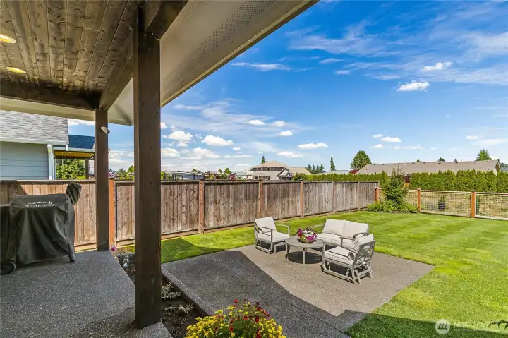 Covered Back Porch with additional uncovered patio