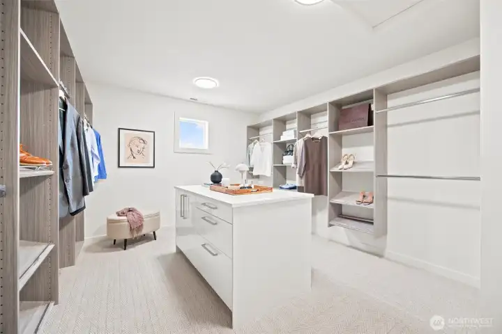 This closet is absolutely the best! You have to see it to believe it! This closet is absolutely the best! You have to see it to believe it!