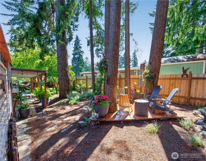 You will absolutely love this yard!