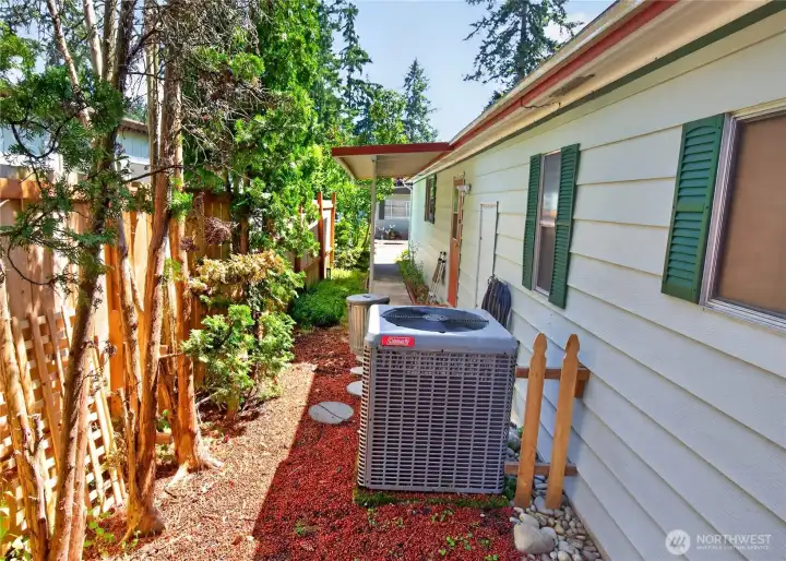 New heat pump! AC for those hot summer days.