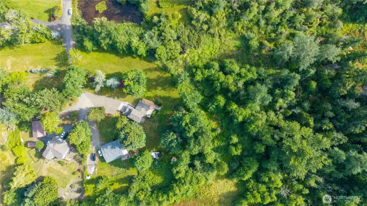 The surrounding neighborhood features larger homesites and mature landscaping that create a spacious, established feel. The surrounding neighborhood features larger homesites and mature landscaping that create a spacious, established feel.