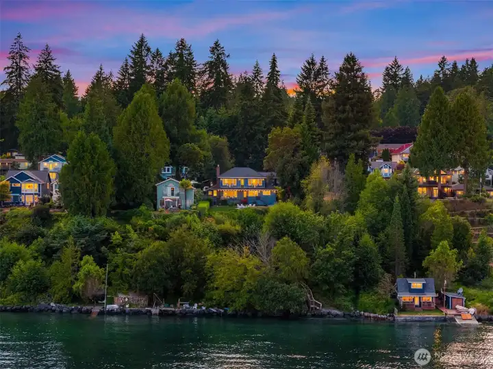 Prime bulkheaded medium bank waterfront with easy stair access only minutes from Bainbridge Island and Poulsbo. Prime bulkheaded medium bank waterfront with easy stair access only minutes from Bainbridge Island and Poulsbo.