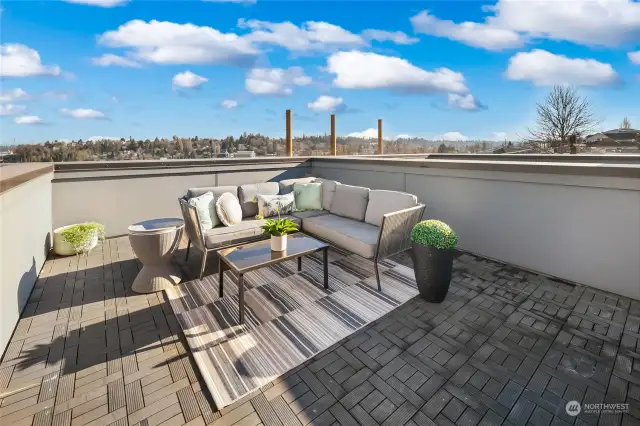 Large rooftop deck