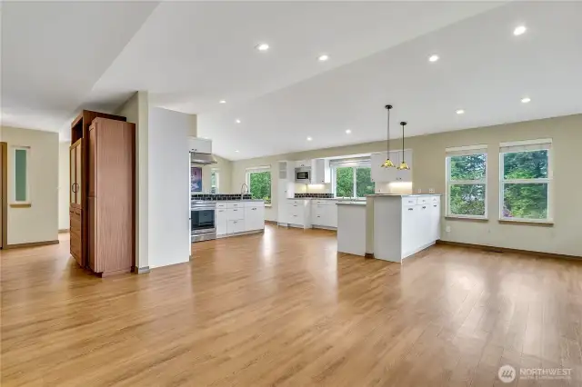 Open Kitchen