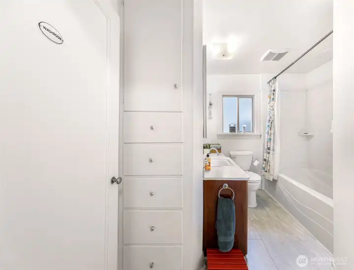Full bathroom on the main level