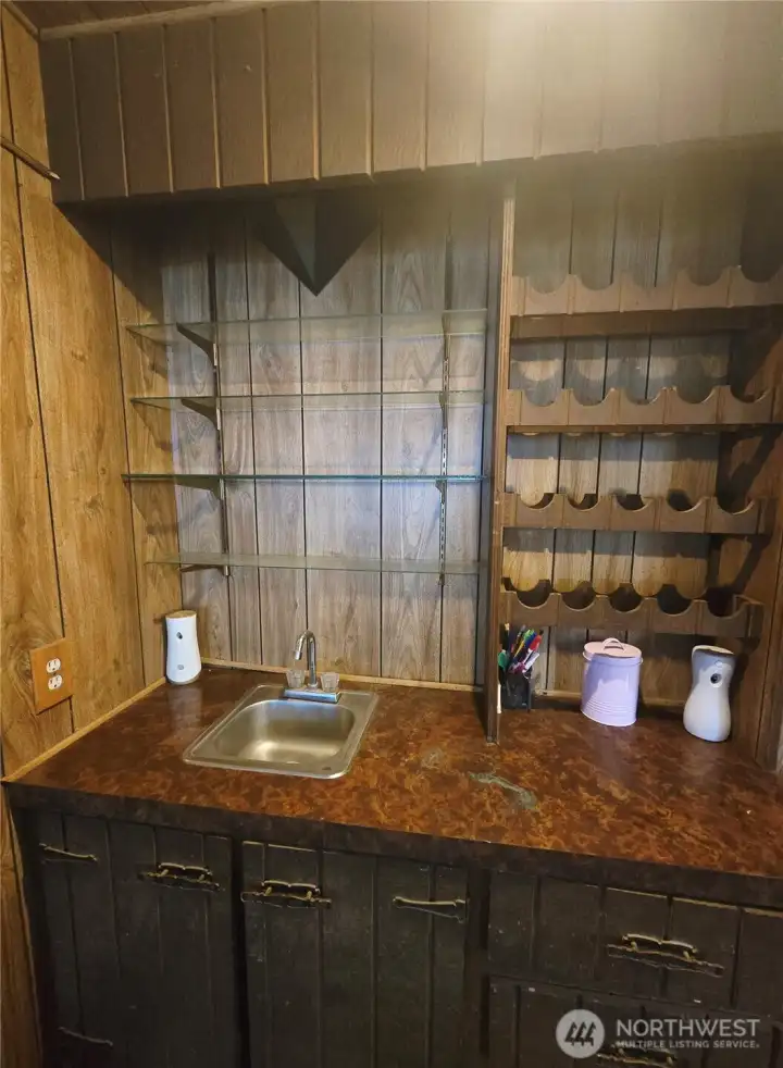 Wet Bar Area