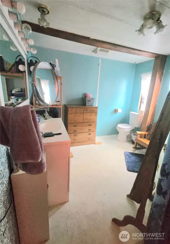 Primary Ensuite Bathroom