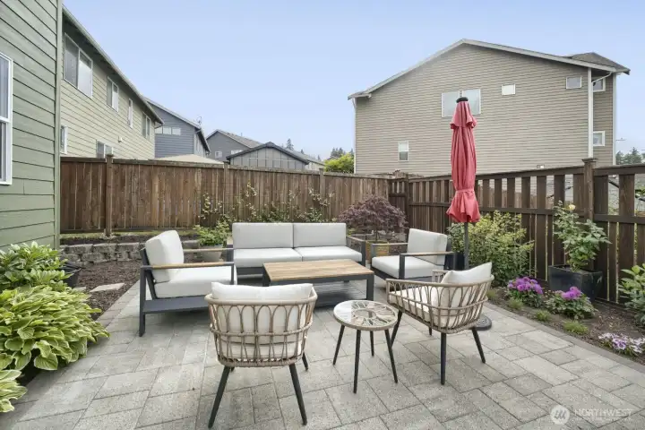 Private patio made for outdoor dining.