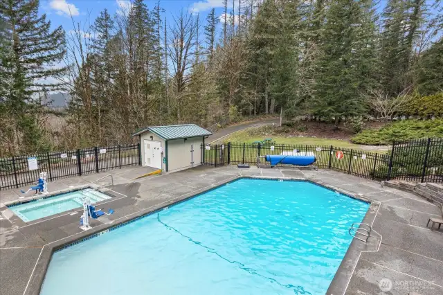 The Glen has two pools and lodges. Fireside and Riverside Fireside is open year round.