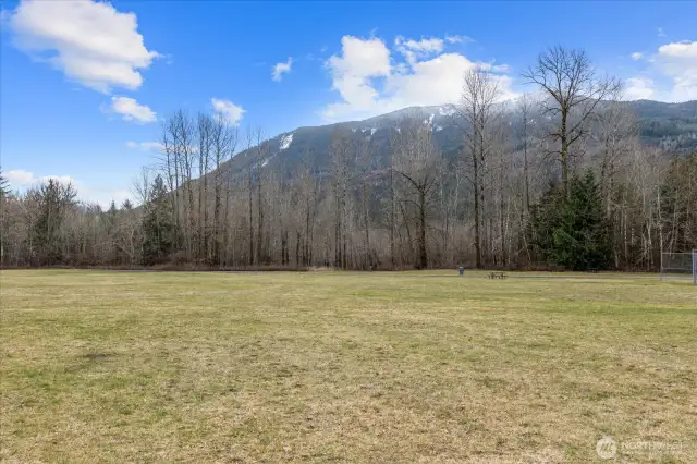 Huge playfield by Riverside Lodge. There are trails to walk along the Nooksack River.