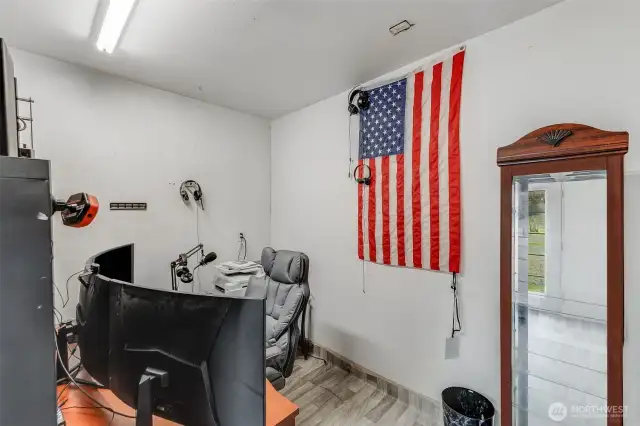 Detached office
