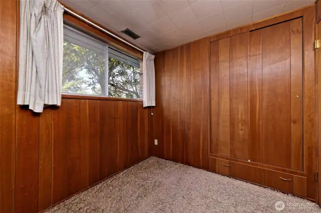 Lower level bedroom.