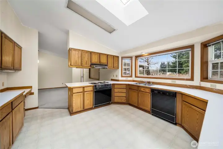 Skylights keeps the room bright