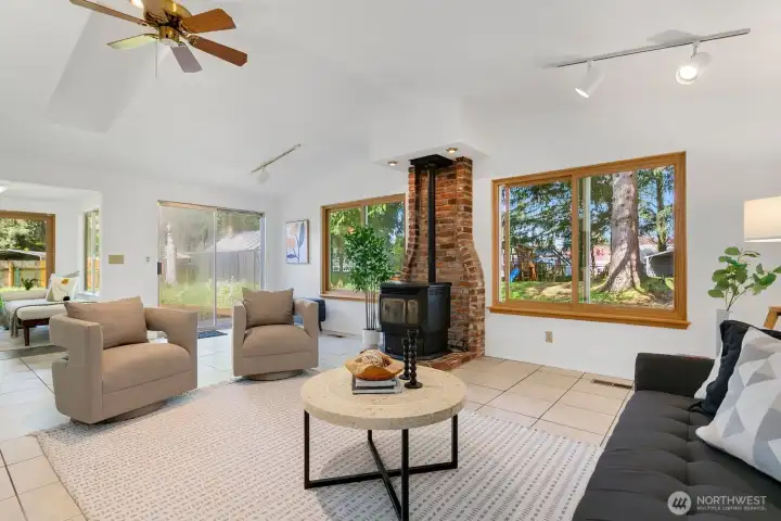 Vaulted ceilings and wood pellet fireplace