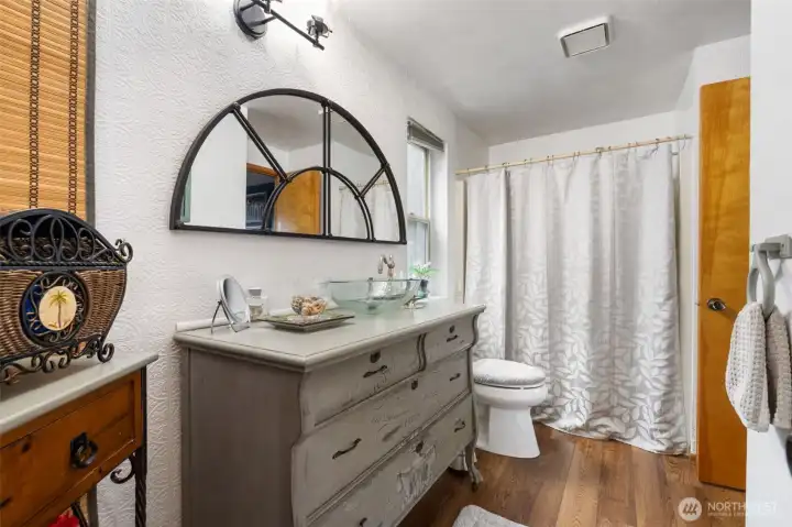 Updated main floor full bathroom.