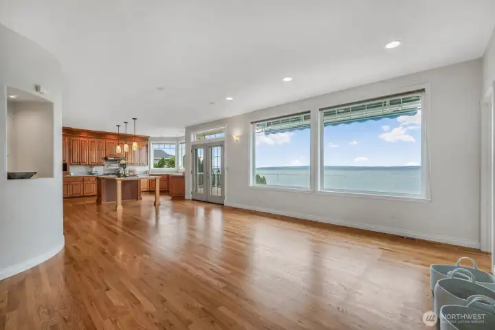 Beautiful family room w/gorgeous windows & an amazing view!