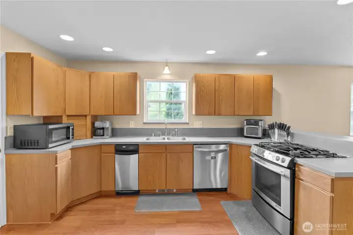 KITCHEN | RECESSED LIGHTS