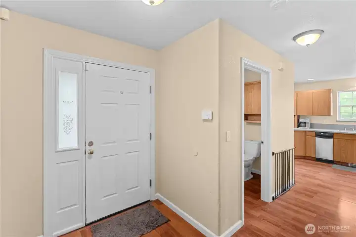 ENTRYWAY | POWDER ROOM