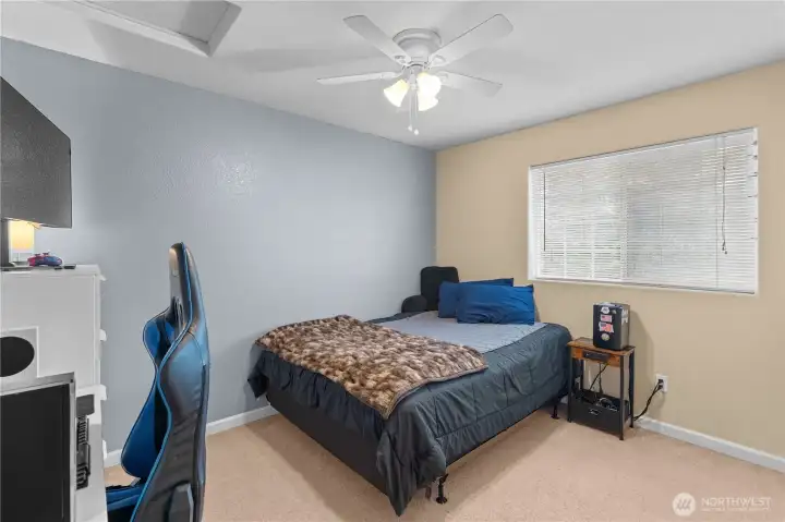 BEDROOM 2