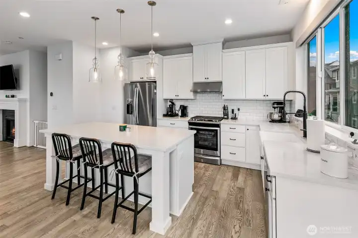 Beautiful and spacious kitchen
