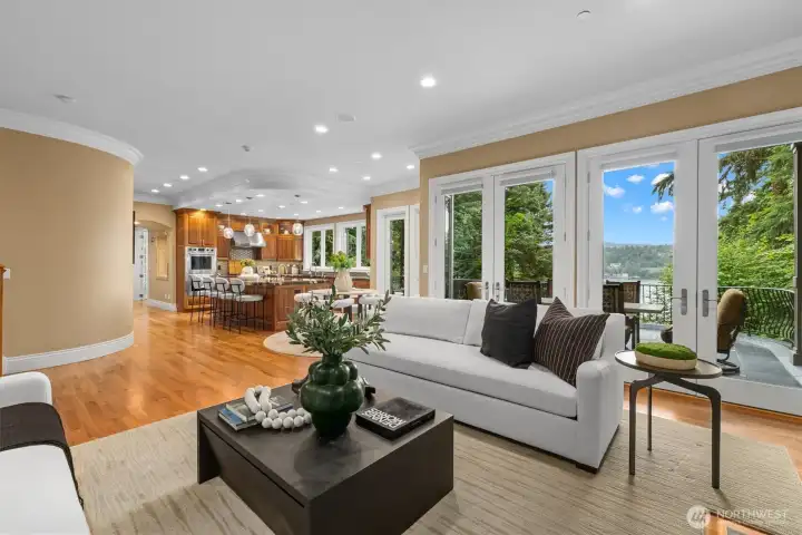 Relax or gather with friends alongside views to Lake Washington. Relax or gather with friends alongside views to Lake Washington.