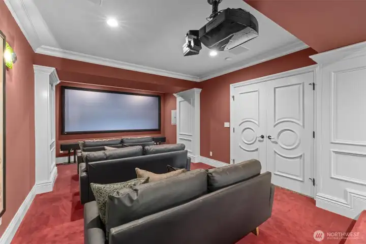 Lower level theater with Sony high-def projection system, director cut projector lens, 120-inch screen, & new high-end speaker system. Lower level theater with Sony high-def projection system, director cut projector lens, 120-inch screen, & new high-end speaker system.