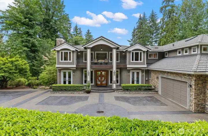 Meticulously maintained inside & out with thoughtful upgrades. Truly a rare find! Meticulously maintained inside & out with thoughtful upgrades. Truly a rare find!
