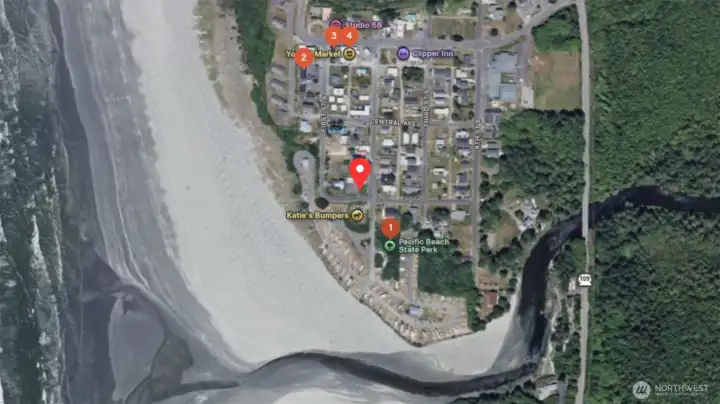 Location! Location! Location! One block to the beach access, State Park, and 1.5 blocks to Main Street. I mile to Seabrook with shopping, restaurants, & entertainment! Thanks for visiting! Location! Location! Location! One block to the beach access, State Park, and 1.5 blocks to Main Street. I mile to Seabrook with shopping, restaurants, & entertainment! Thanks for visiting!