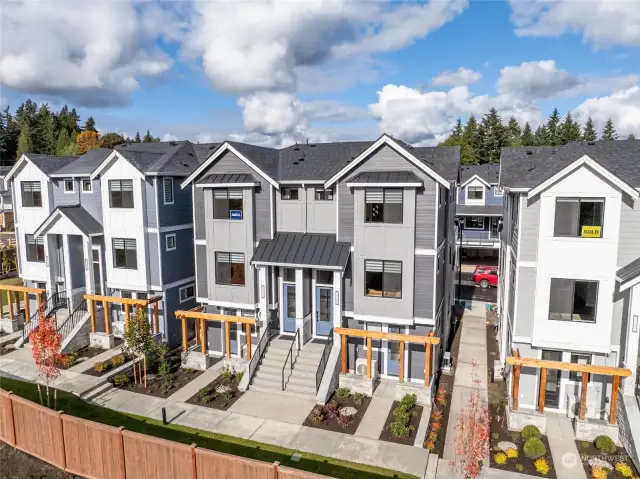 Welcome to Legacy Farms Townhomes by D.R Horton. Luxury 3 and 4 bedroom townhomes located in a fabulous Woodinville setting.  Minutes to Kirkland and Lake Washington Schools.  Photos are for representation purposes only.