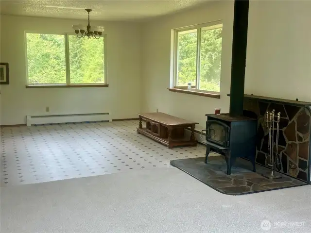 Brand new carpet installed throughout upstairs.