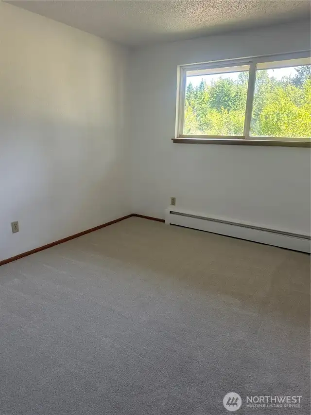 New paint & new carpet in bedroom 1
