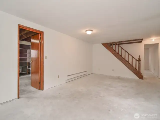 Downstair to the spacious basement