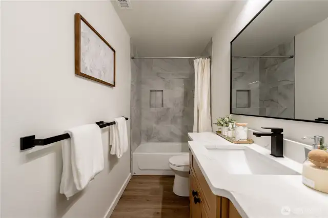 2nd Bathroom