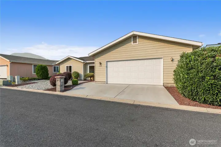 Spacious Garage