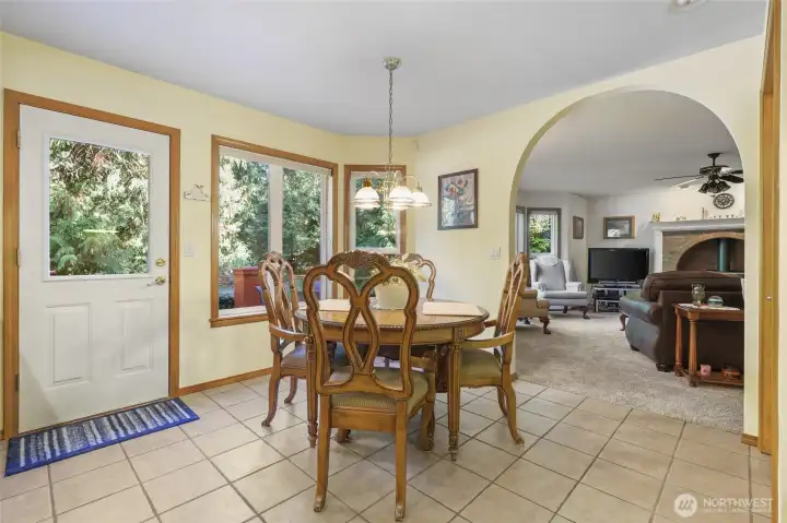 Cozy Breakfast Nook