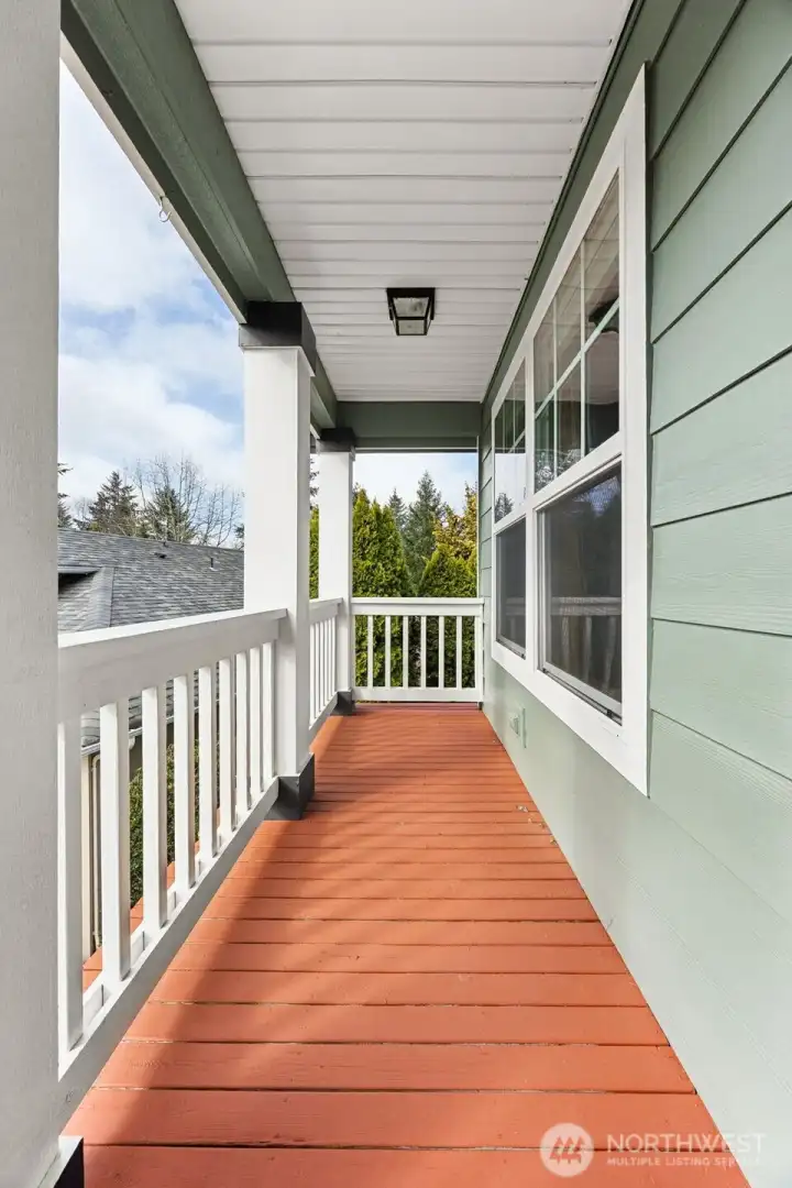 Perfect size for some cozy chairs