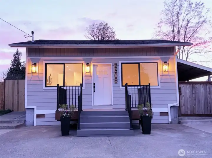 Fantastic Remodeled NE Tacoma Home